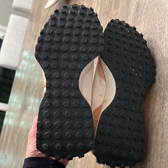 New Balance 327 Men size 9 - Picture 3 of 5